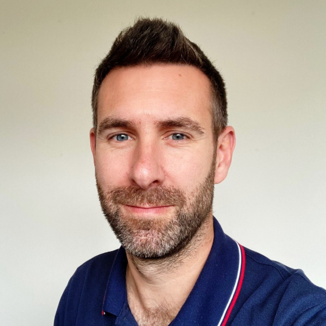 Andy Hoskins Headshot